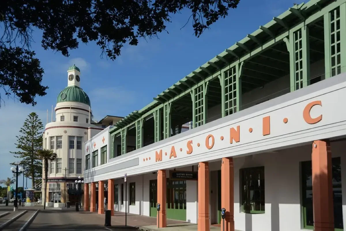 Hawke’s Bay &amp; Napier Guide: Art Deco, Vineyards and Coastal Trails