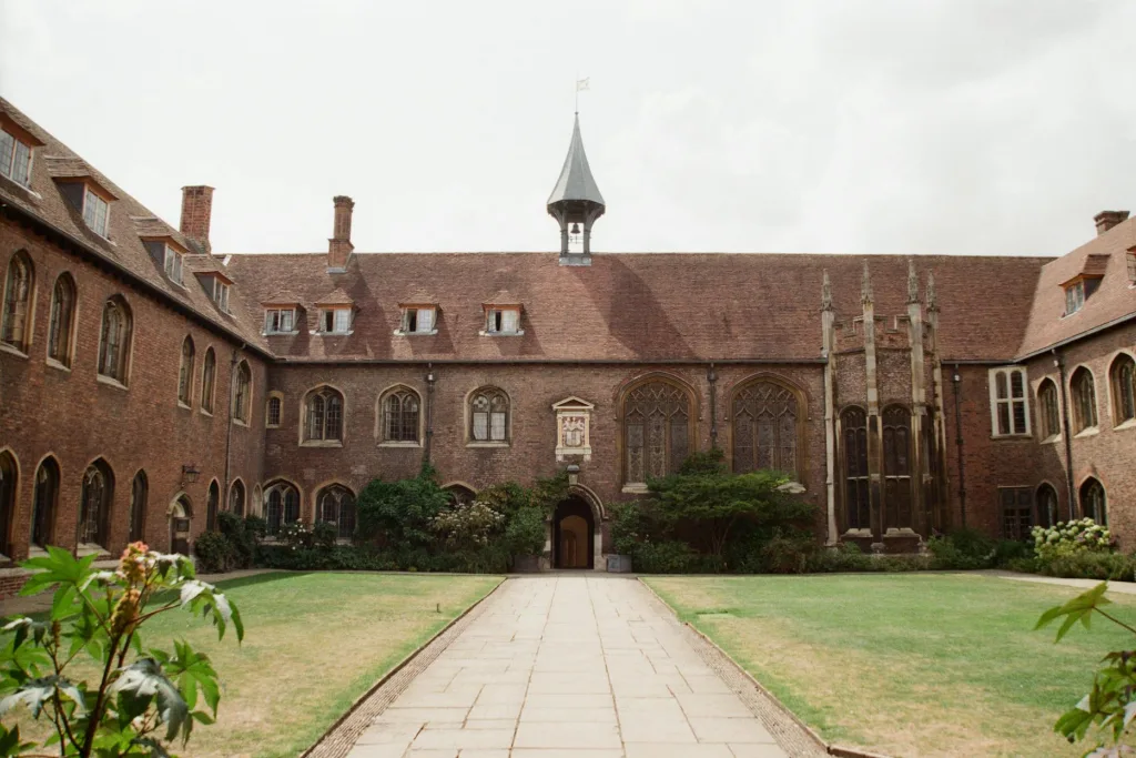 Alternative Qualifications: Cambridge and IB in NZ