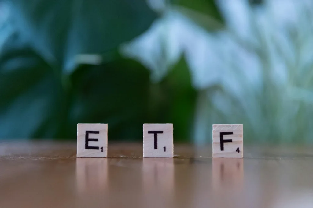 ETFs vs Managed Funds: Which is Better for Kiwi Investors?