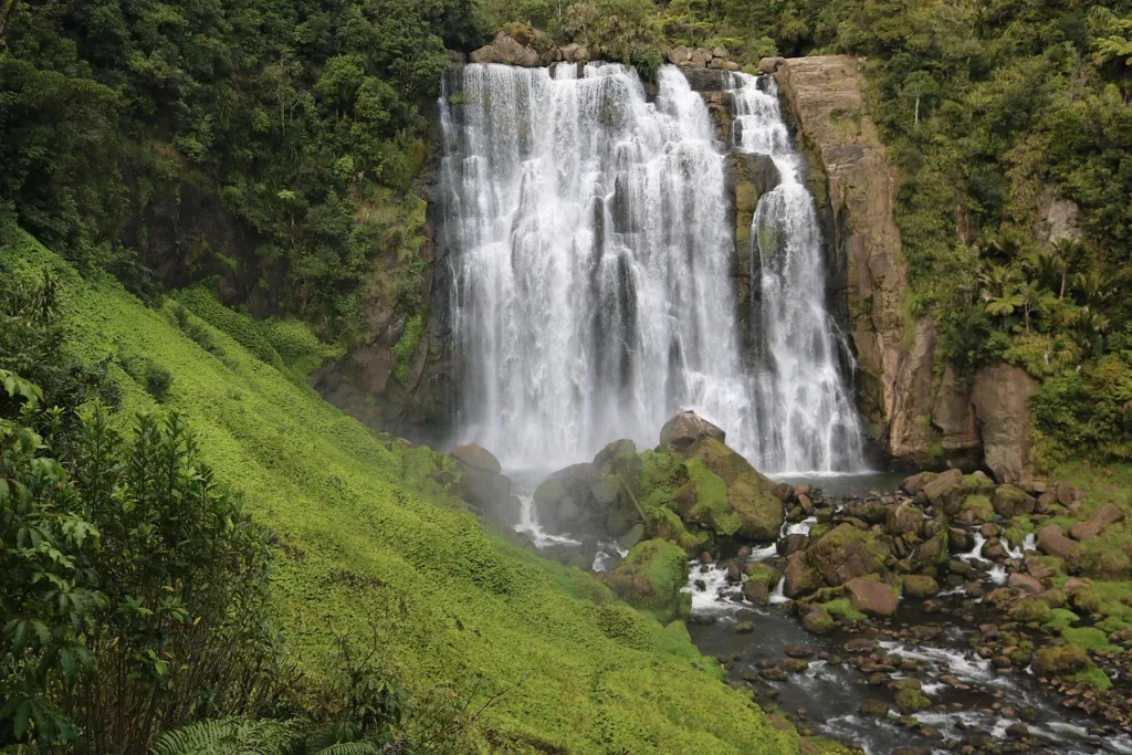Marokopa Falls