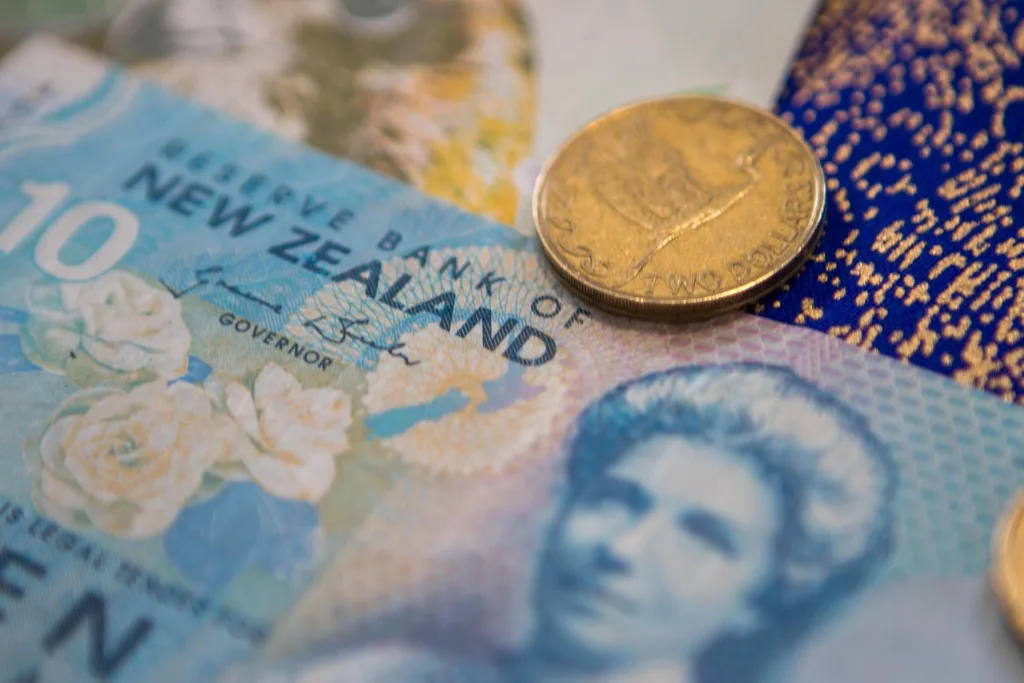 Opening a Bank Account in New Zealand: Step-by-Step for Newcomers